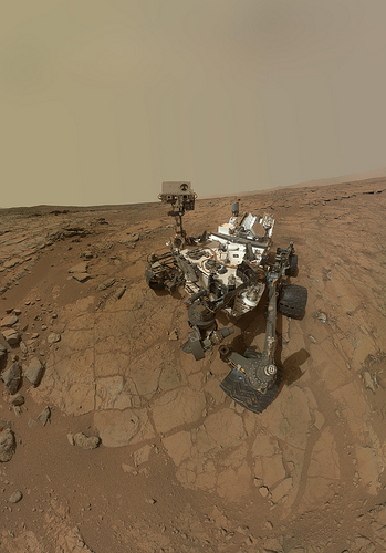Science on Purpose: Curiosity sends back its first images in LED illumination