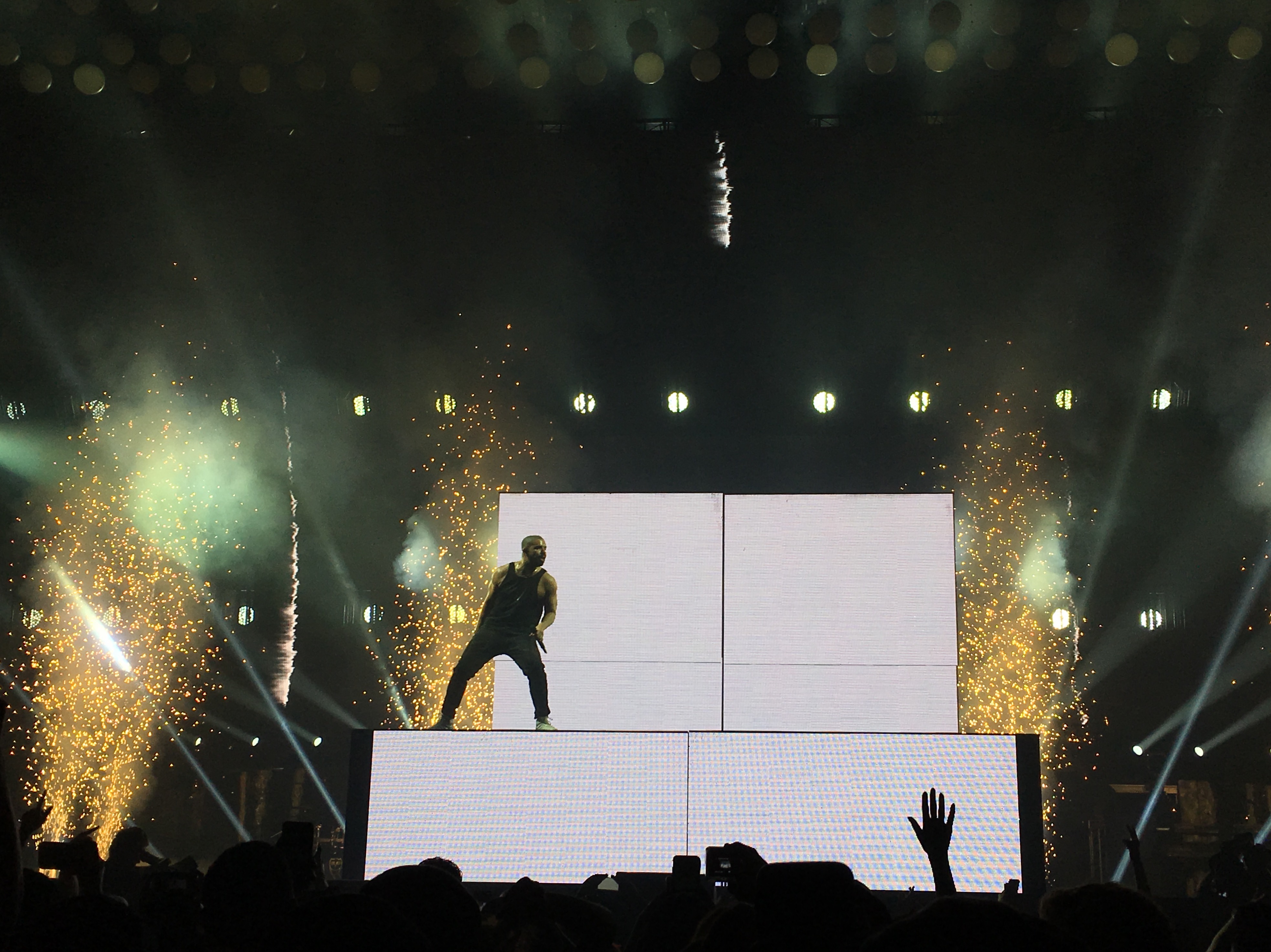 Drake takes over the weekend with great music and energy
