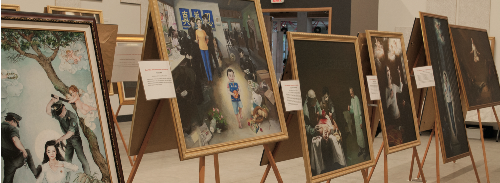 Falun Gong Art Show in the Great Hall
