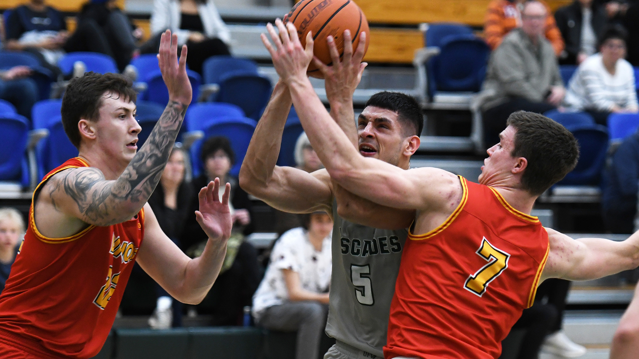 Cascades defeated twice in weekend showdown with the Calgary Dinos