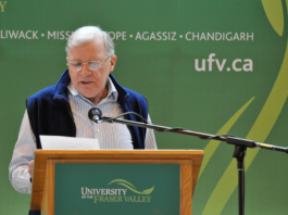 Photo of Dr. Peter Raabe