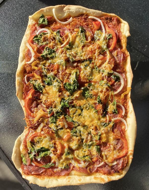 The Cascade Kitchen: Homemade Pizza